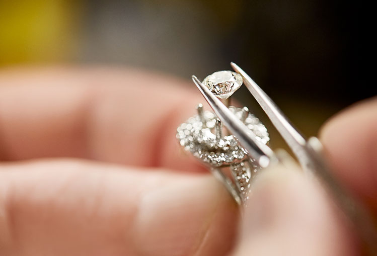 Incredible Decorations: Pensacola’s Leading Jewelry Destination