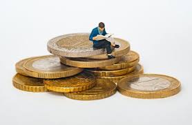How to Invest in Cryptocurrency: Understanding Market Volatility and Risks